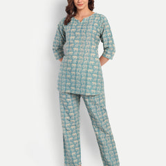 Royal Elephants – Powder Blue