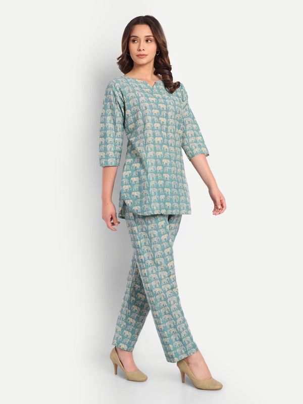 Royal Elephants – Powder Blue