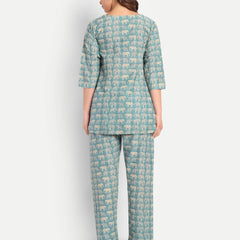 Royal Elephants – Powder Blue