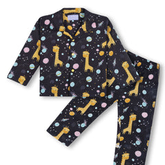 Jungle Sky Giraffe – Black