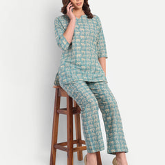 Royal Elephants – Powder Blue