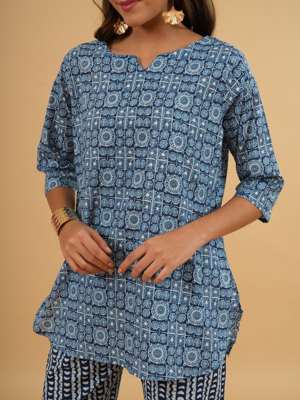Mint Mosaic – Navy