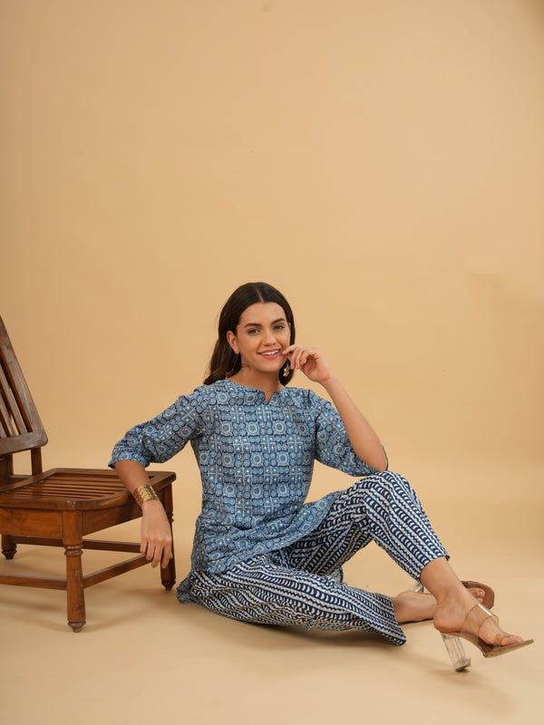 Mint Mosaic – Navy