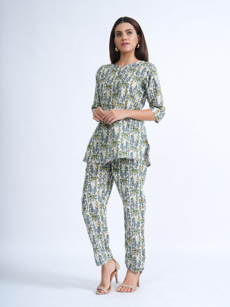Jungle Whisper – Ivory