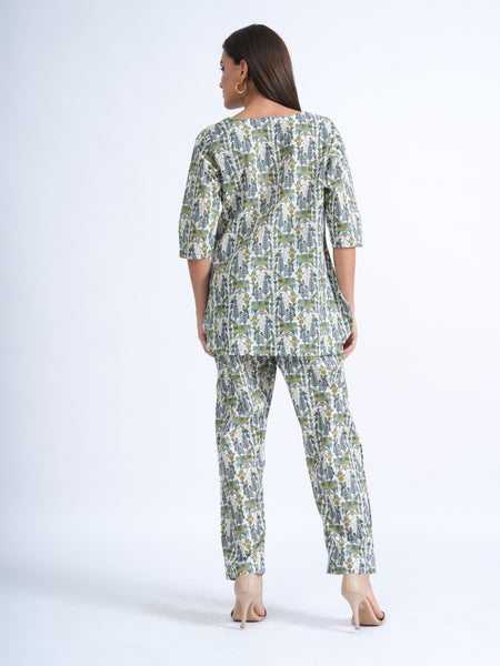 Jungle Whisper – Ivory