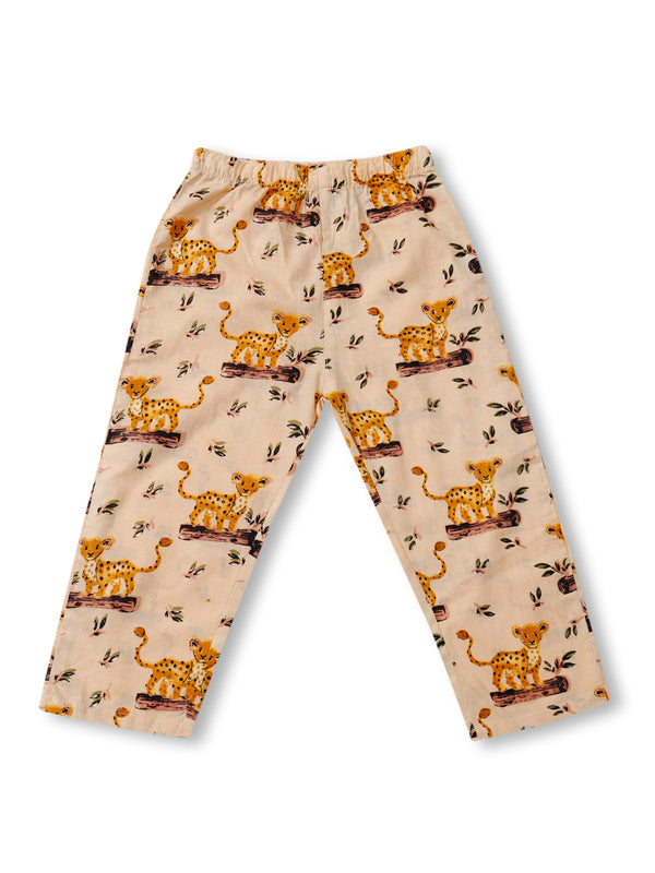 Lazy Leopard – Sand