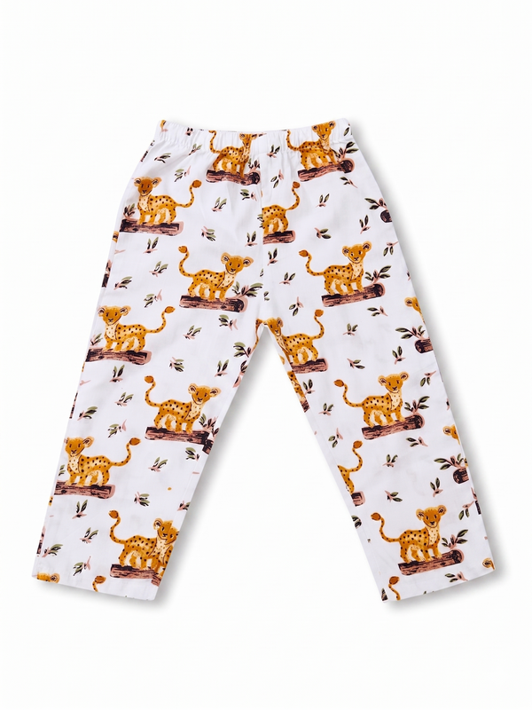Lazy Leopard – Snow